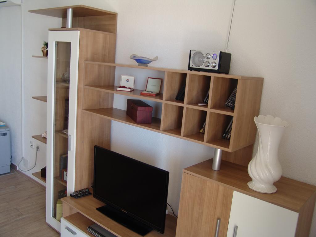 Apartment Davor Gradac  Rum bild