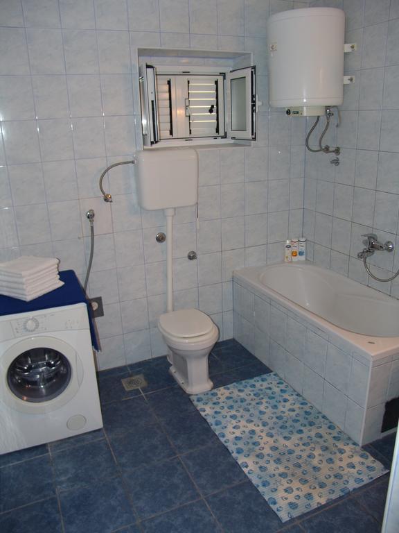 Apartment Davor Gradac  Rum bild